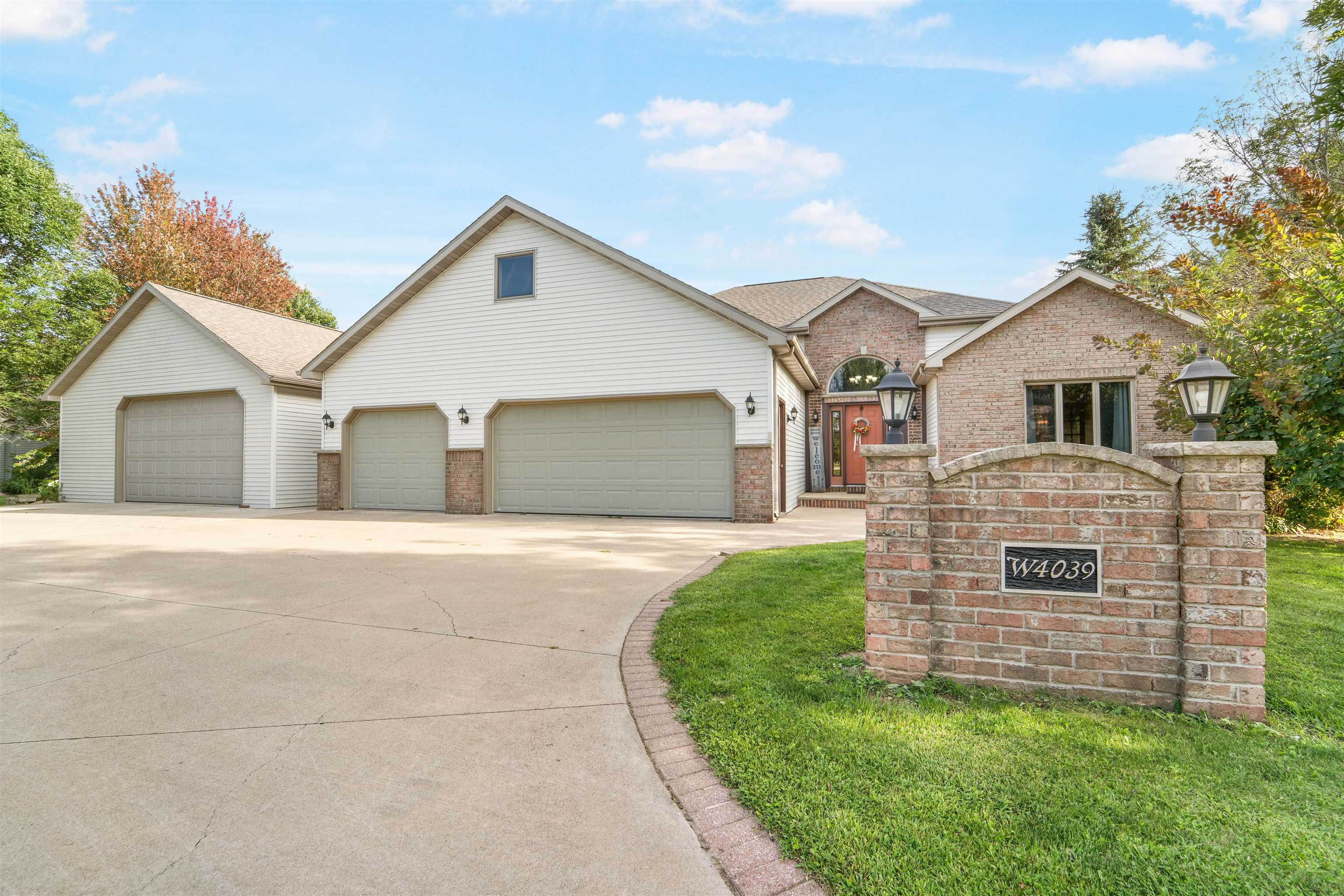 W4039 Devine Drive Appleton, WI 54913 - Photo 1 of 1 Gallery Image 1