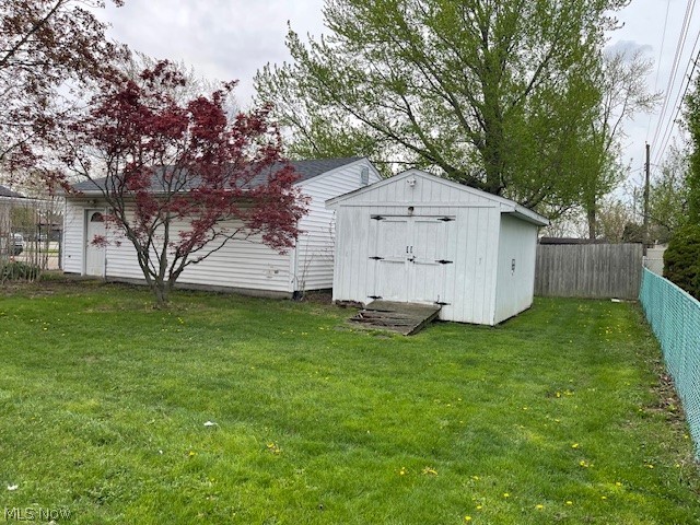 4036 North Leavitt Road Lorain, OH 44053 - Photo 16 of 18 Shed