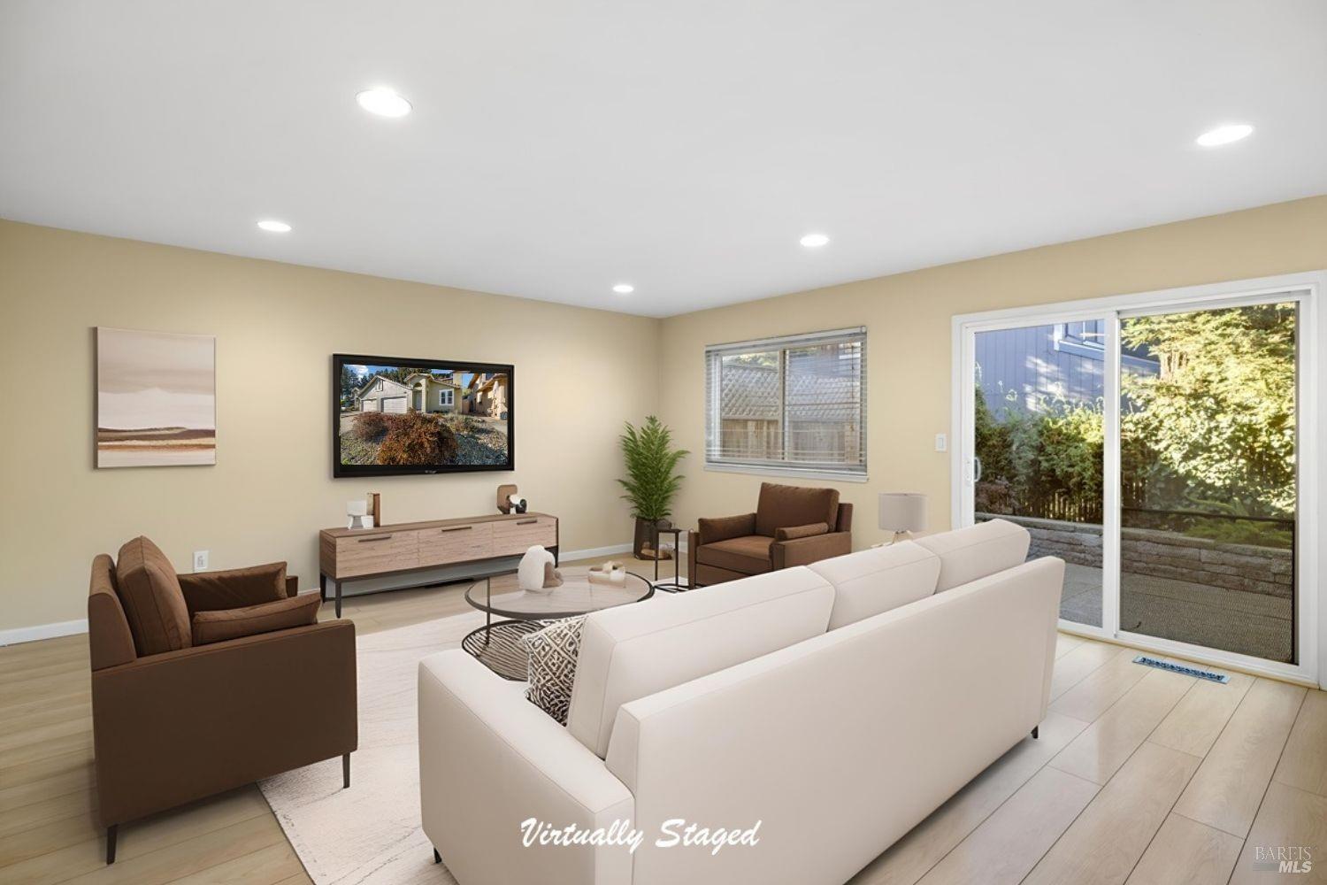 985 Hacienda Circle Rohnert Park, CA 94928 - Photo 7 of 26