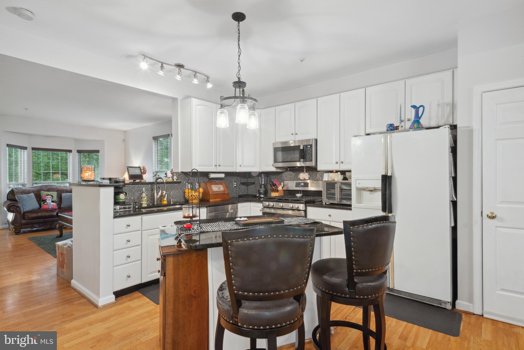 5533 Westcott Circle Frederick, MD 21703 - Photo 3 of 51 Kitchen