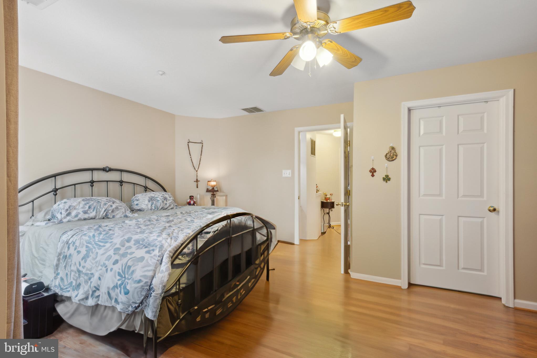 5533 Westcott Circle Frederick, MD 21703 - Photo 31 of 51 Master bedroom
