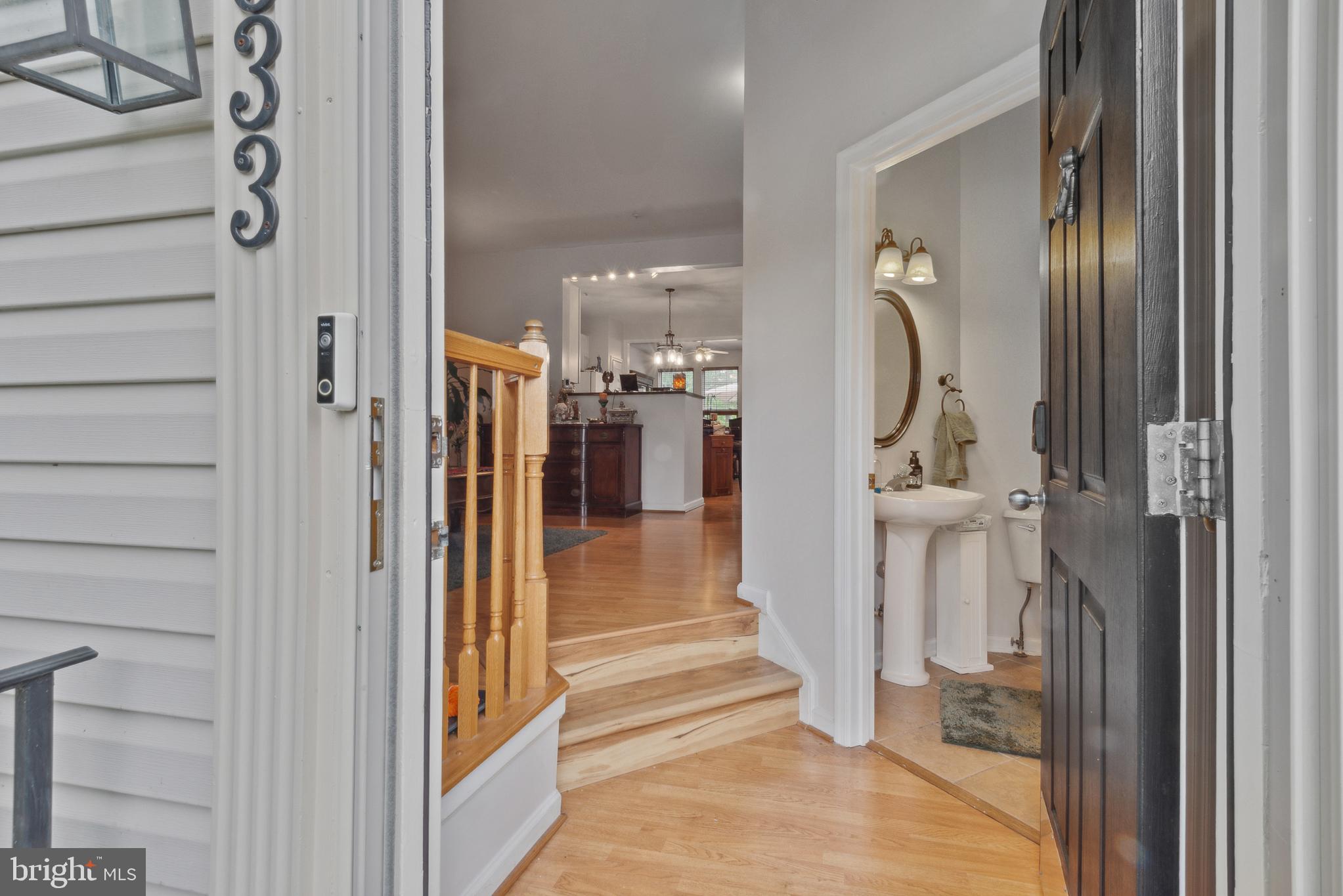 5533 Westcott Circle Frederick, MD 21703 - Photo 6 of 51 Entry way