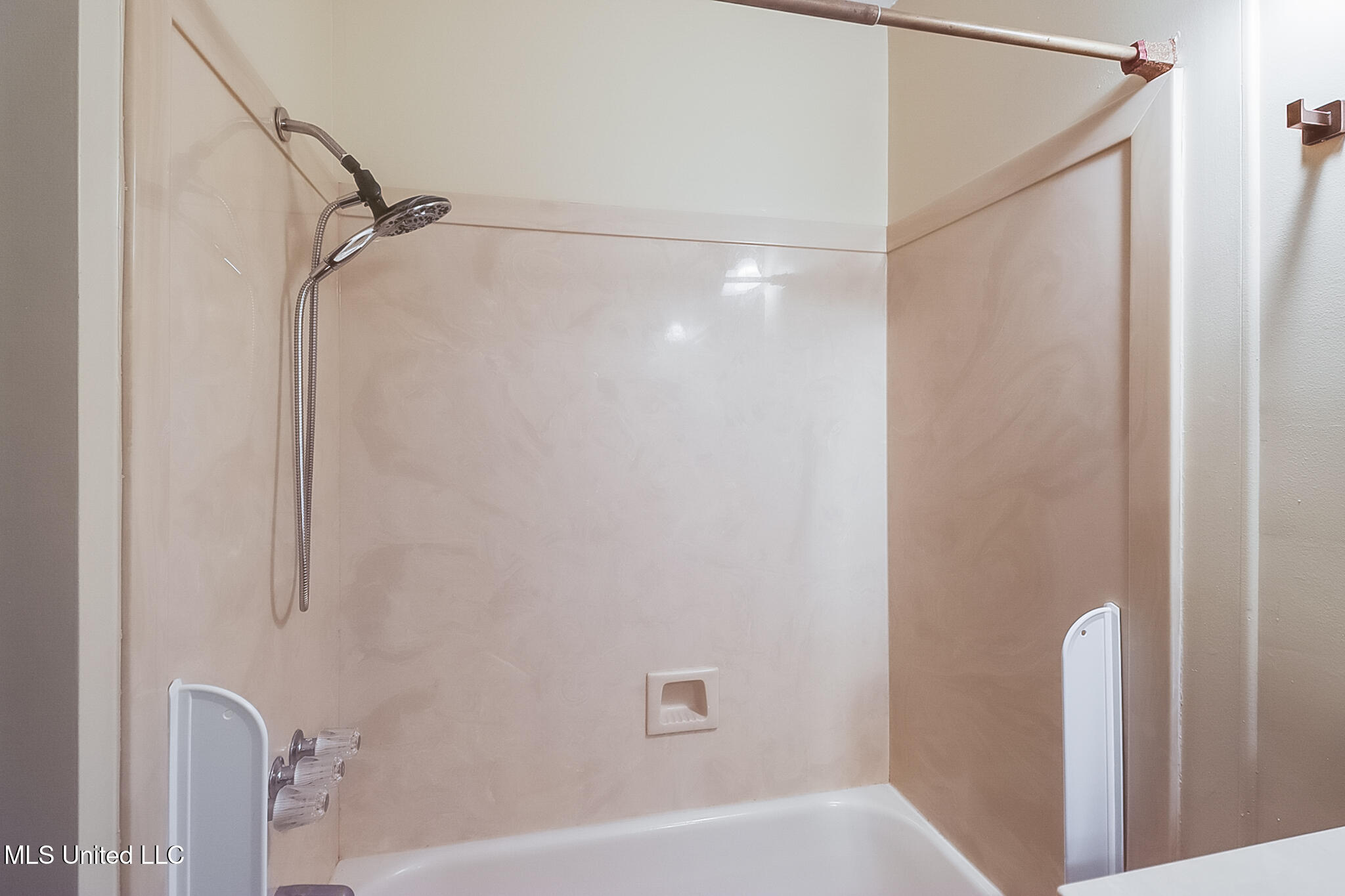 2501 Gulf Avenue, Unit 29 Gulfport, MS 39501 - Photo 23 of 29 2501 Gulf Avenue Unit #29