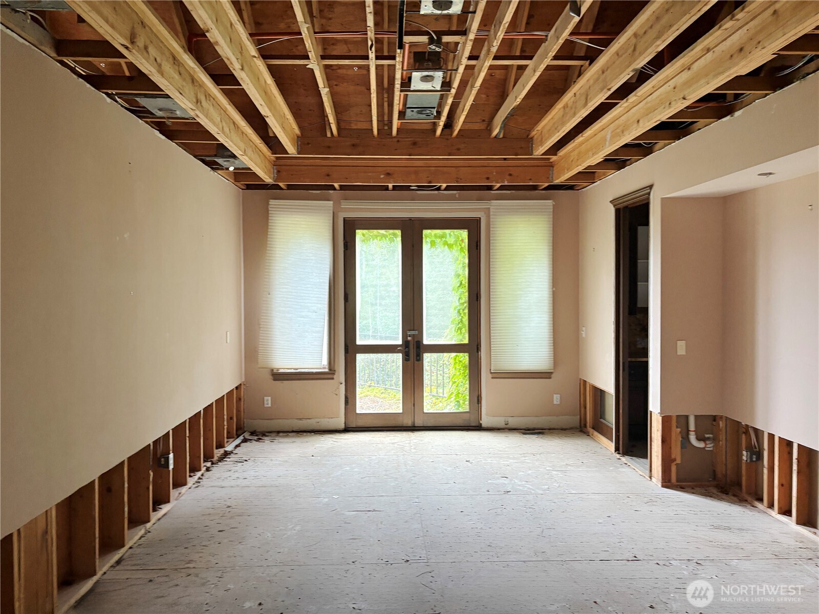 31433 Southeast 62nd Way Fall City, WA 98024 - Photo 15 of 40 a view of entryway