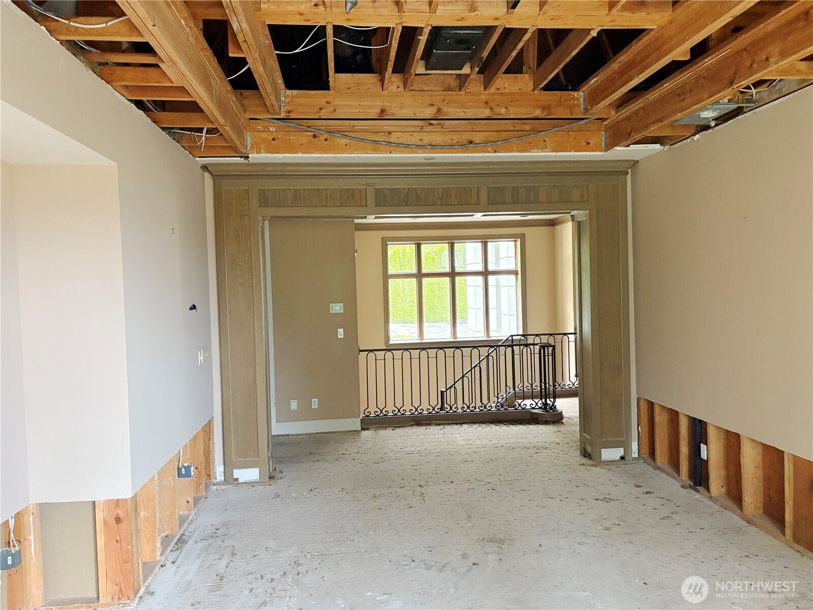 31433 Southeast 62nd Way Fall City, WA 98024 - Photo 16 of 40 a view of an empty room