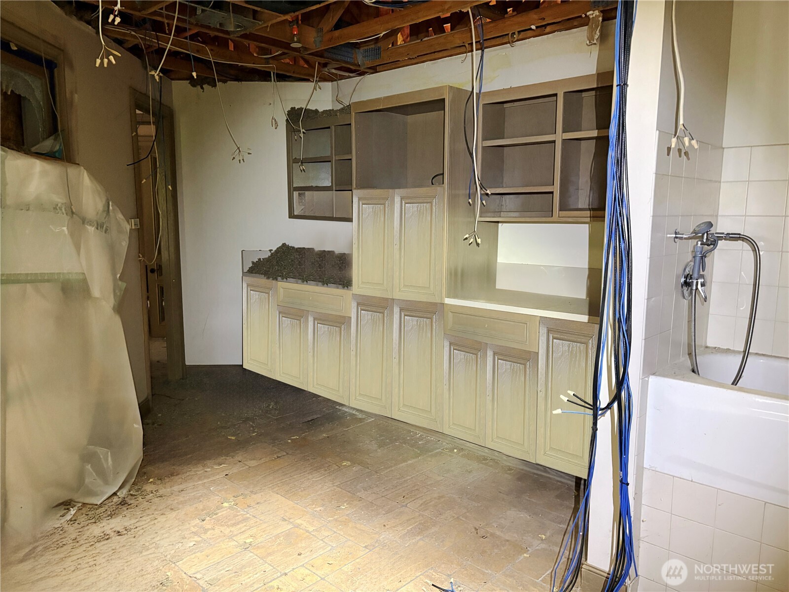 31433 Southeast 62nd Way Fall City, WA 98024 - Photo 29 of 40 a view of an empty room