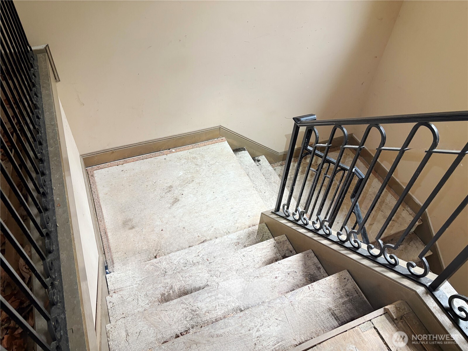 31433 Southeast 62nd Way Fall City, WA 98024 - Photo 35 of 40 a view of staircase with wooden floor
