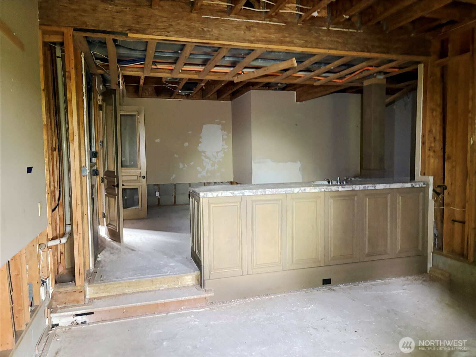 31433 Southeast 62nd Way Fall City, WA 98024 - Photo 38 of 40 a view of water heater room