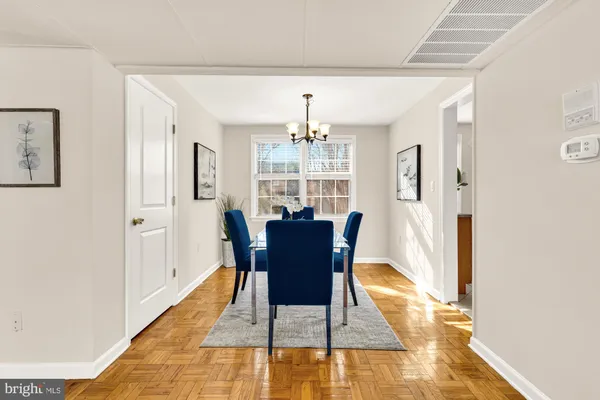 $315,000 | 6715 West Wakefield Drive, Unit B1, Alexandria, VA 22307