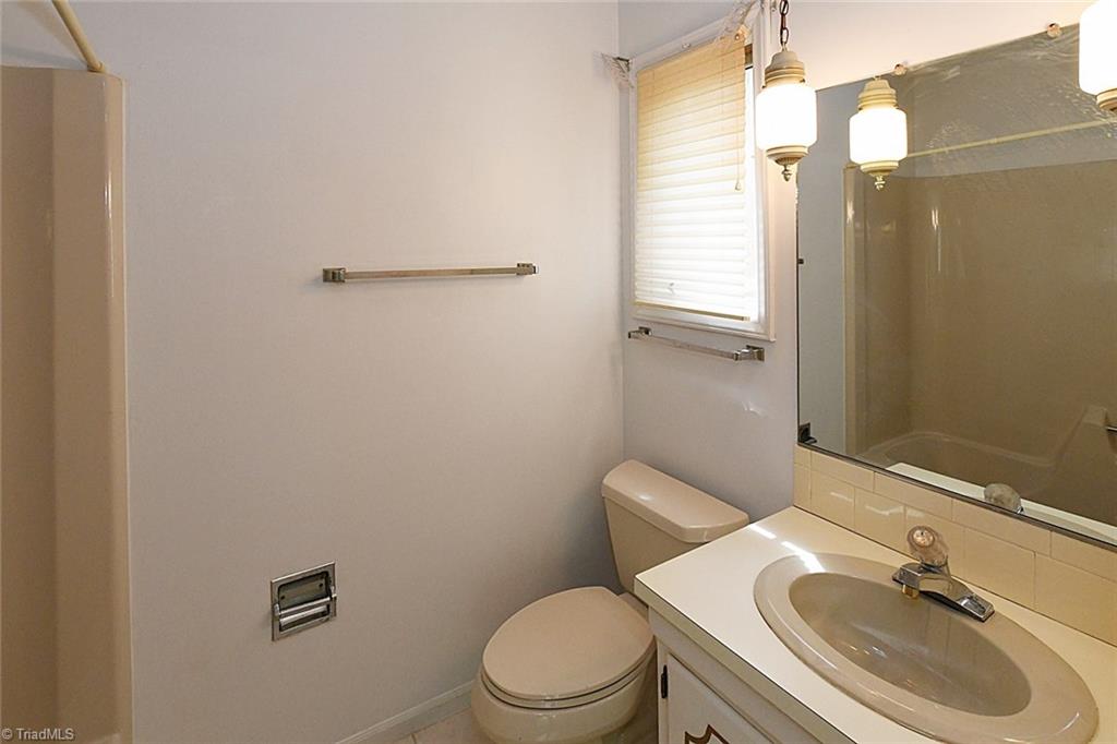 5541 Old Rural Hall Road Winston-Salem, NC 27105 - Photo 11 of 30 Gallery Image 11