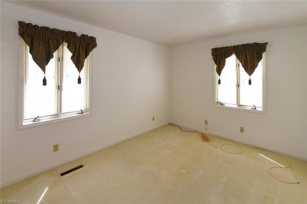 5541 Old Rural Hall Road Winston-Salem, NC 27105 - Photo 14 of 30 Gallery Image 14