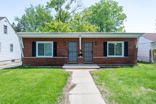 $239,000 | 2107 Elim Avenue, Zion, IL 60099