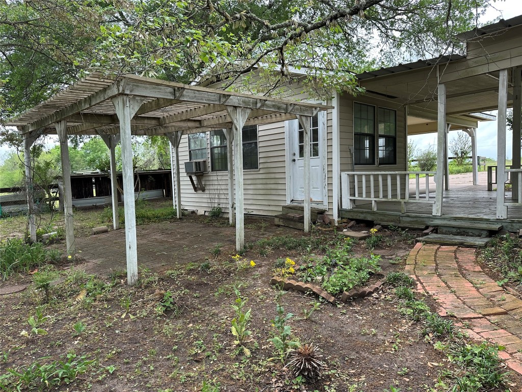 20136 Longstreet Road Richards, TX 77873 - Photo 45 of 50 a view of a house with backyard