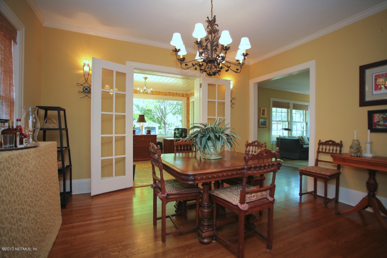 3552 Valencia Road Jacksonville, FL 32205 - Photo 8 of 31 Formal Dining Room