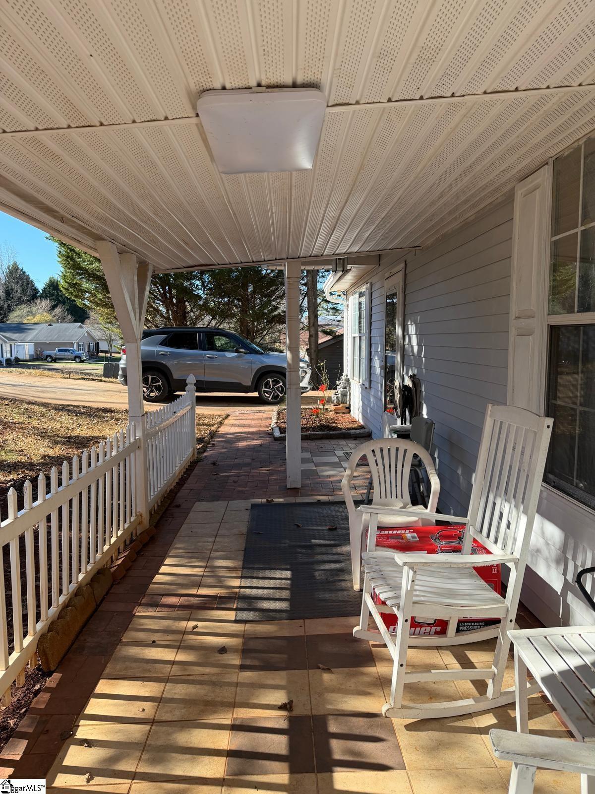 303 Maplewood Circle Greer, SC 29651 - Photo 3 of 21