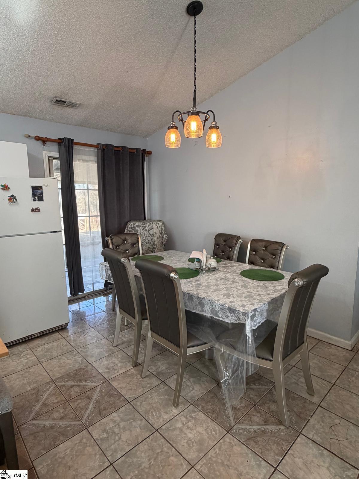 303 Maplewood Circle Greer, SC 29651 - Photo 5 of 21