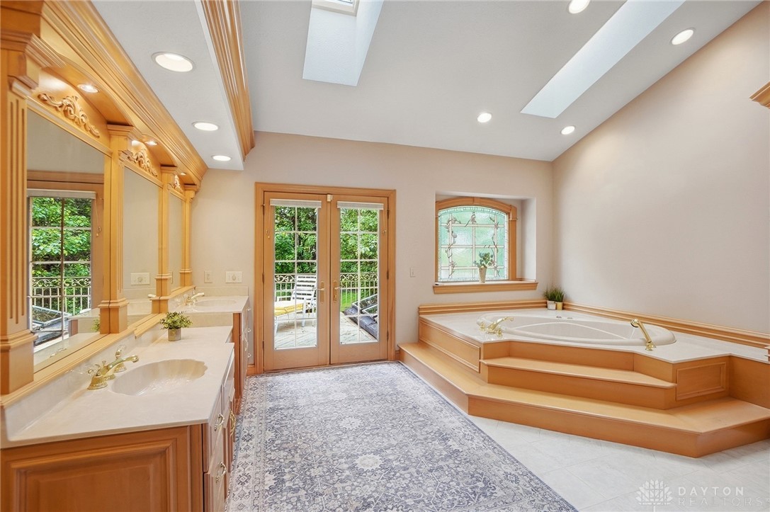 73 East State Street Springboro, OH 45066 - Photo 37 of 84