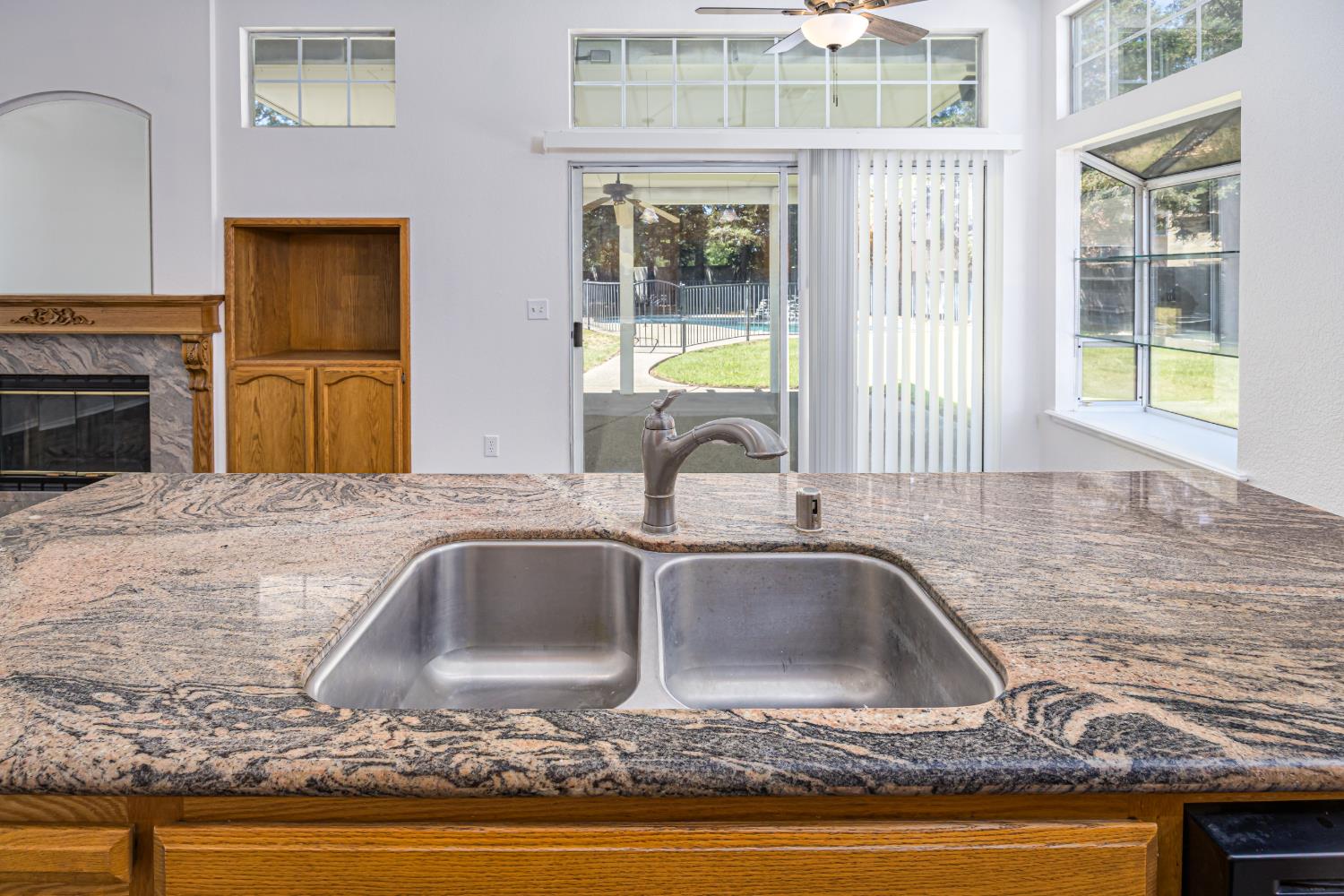 9282 Dever Circle Elk Grove, CA 95624 - Photo 22 of 38