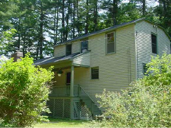 130 Wallace Road Goffstown, NH 03045 - Photo 1 of 1 Gallery Image 1