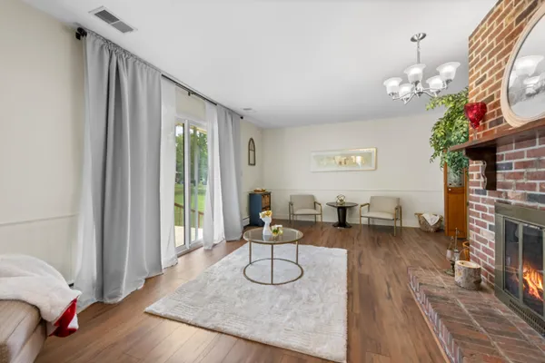 $400,000 | 28771 Brook Circle, Grosse Ile, MI 48138