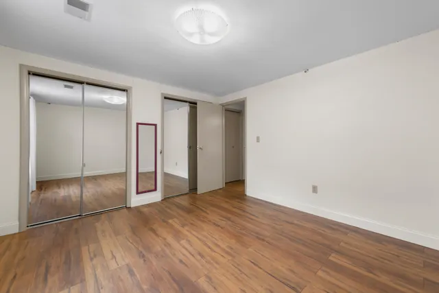 $400,000 | 28771 Brook Circle, Grosse Ile, MI 48138