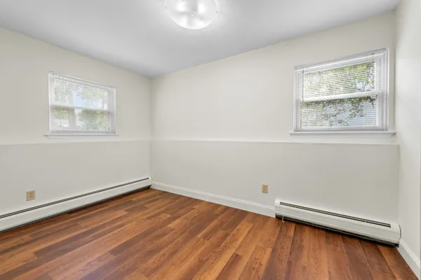 $400,000 | 28771 Brook Circle, Grosse Ile, MI 48138