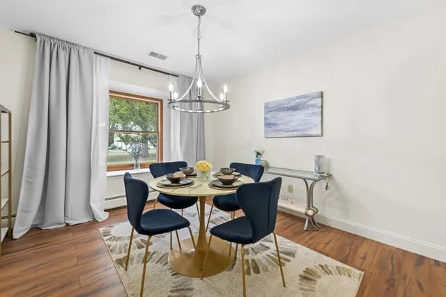 $400,000 | 28771 Brook Circle, Grosse Ile, MI 48138