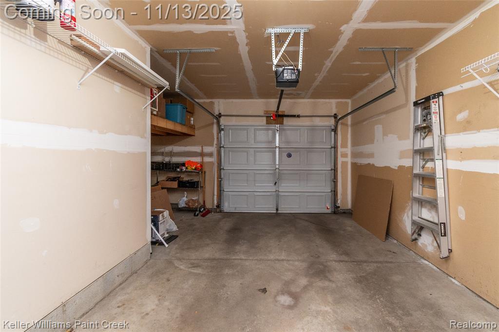 1848 Flagstone Circle Rochester, MI 48307 - Photo 34 of 41 Gallery Image 34
