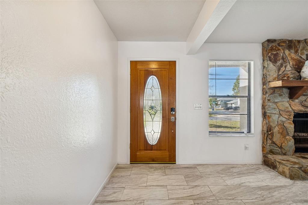 14301 86th Avenue North Seminole, FL 33776 - Photo 10 of 59