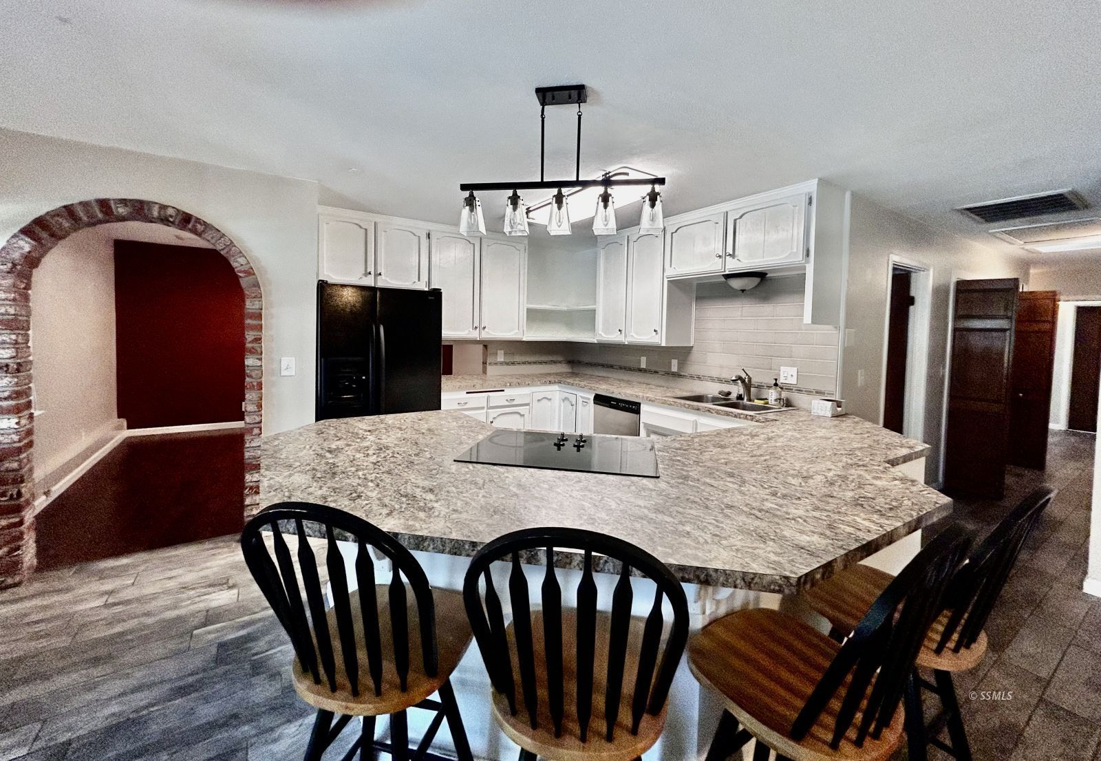 609 Weiman Avenue Ridgecrest, CA 93555 - Photo 4 of 37