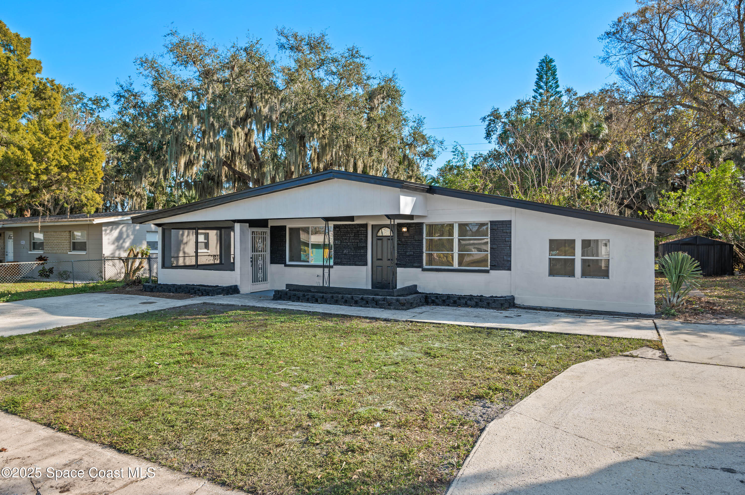 2497 Victor Road Cocoa, FL 32926 - Photo 5 of 29 2497-victor-road--cocoa--fl-32926---08