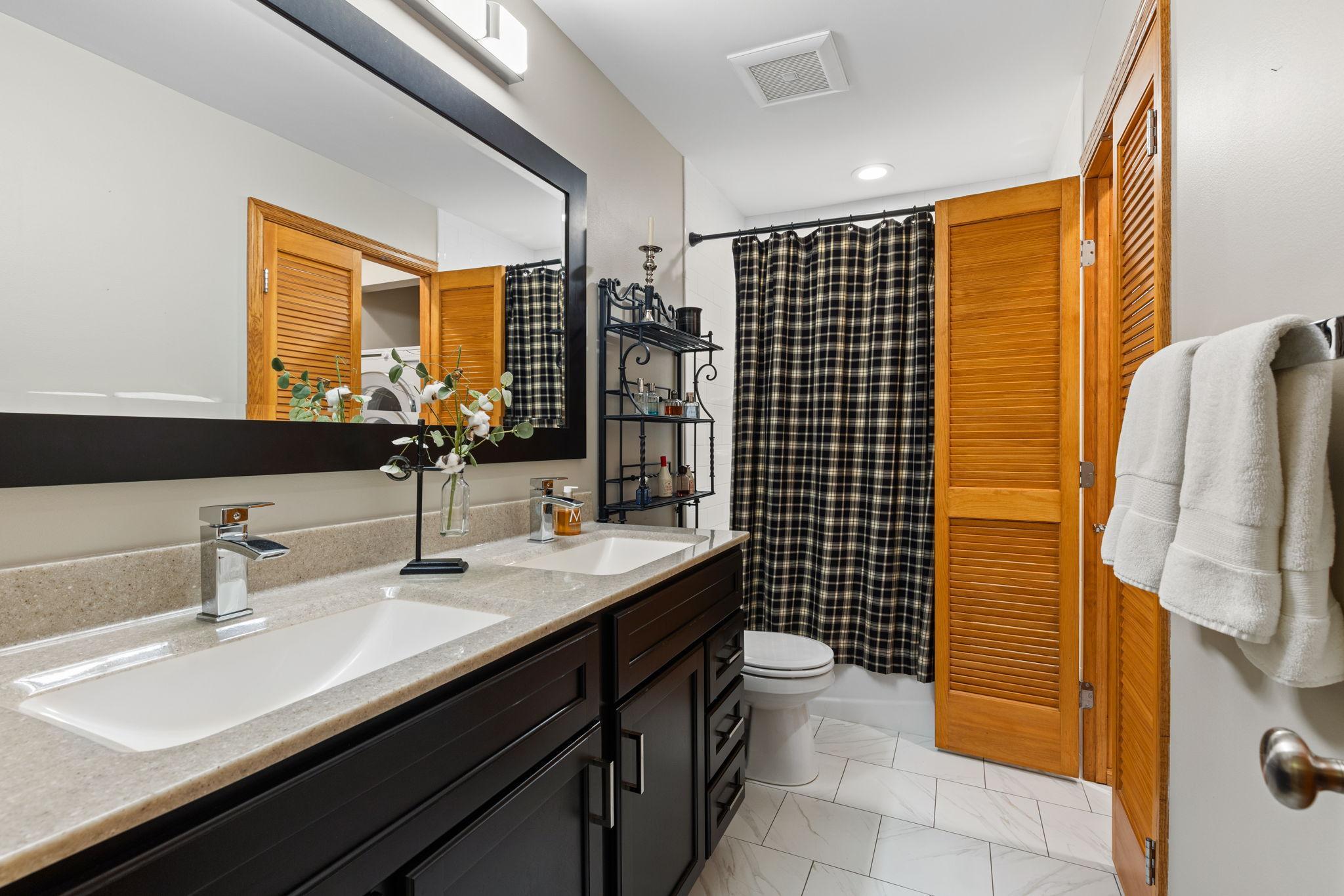 15393 Shadow Creek Road Maple Grove, MN 55311 - Photo 24 of 41 Gallery Image 24