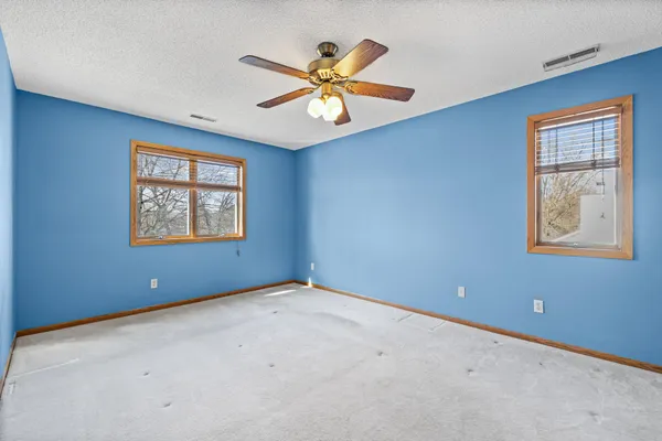 $195,000 | 2662 Lake Ct Drive, Unit 48, Mounds View, MN 55112