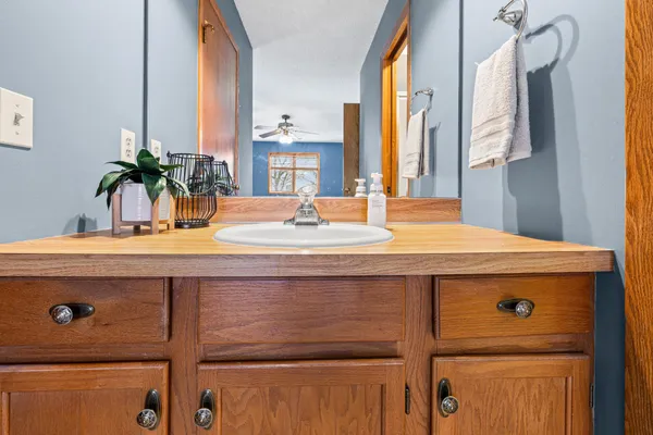 $195,000 | 2662 Lake Ct Drive, Unit 48, Mounds View, MN 55112
