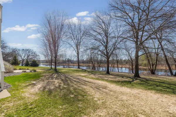 $195,000 | 2662 Lake Ct Drive, Unit 48, Mounds View, MN 55112