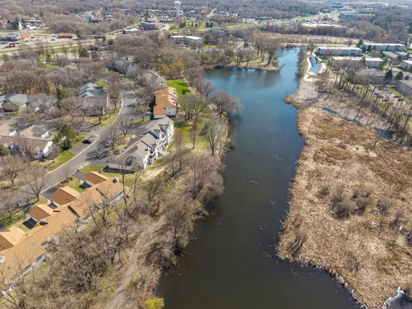 $195,000 | 2662 Lake Ct Drive, Unit 48, Mounds View, MN 55112