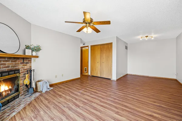 $195,000 | 2662 Lake Ct Drive, Unit 48, Mounds View, MN 55112