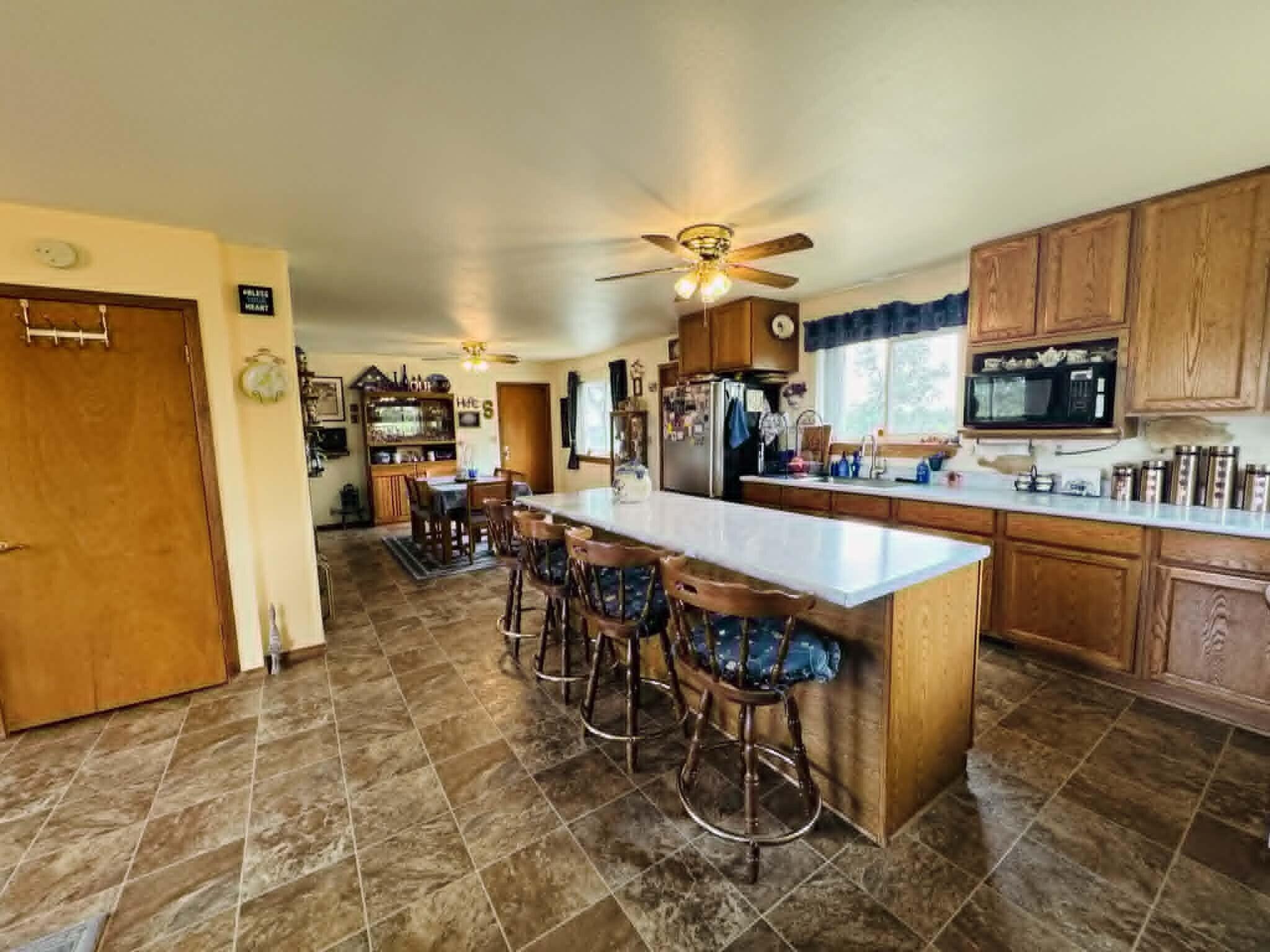 6231 Ridgetop Road Anderson, CA 96007 - Photo 18 of 49 67