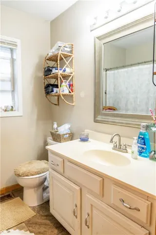 $120,000 | 261 West Jackson Street, Marshall, MO 65340