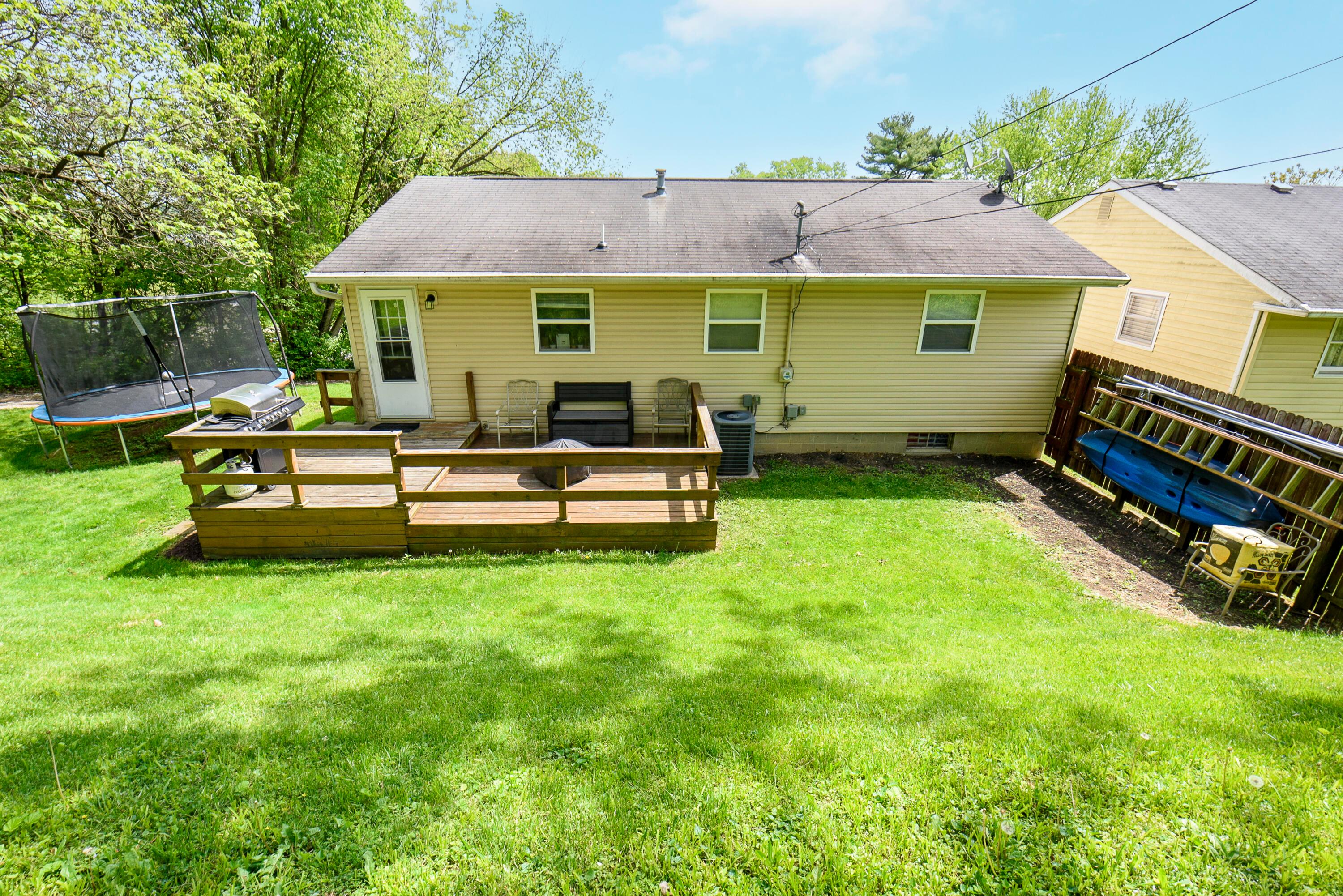 537 Brumfield Road Lancaster, OH 43130 - Photo 31 of 36 Rear
