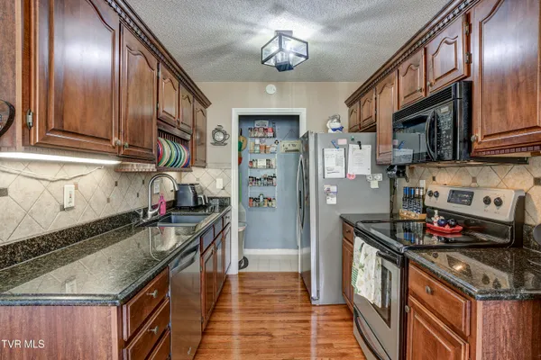 $279,000 | 425 Andover Court, Unit 425, Kingsport, TN 37663