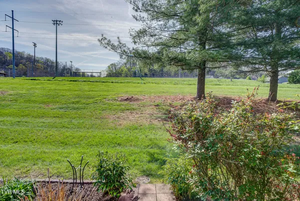 $279,000 | 425 Andover Court, Unit 425, Kingsport, TN 37663