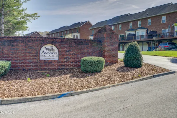 $279,000 | 425 Andover Court, Unit 425, Kingsport, TN 37663