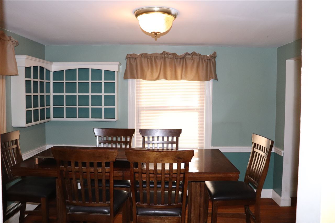 48 Old Dover Road Rochester, NH 03867 - Photo 2 of 15