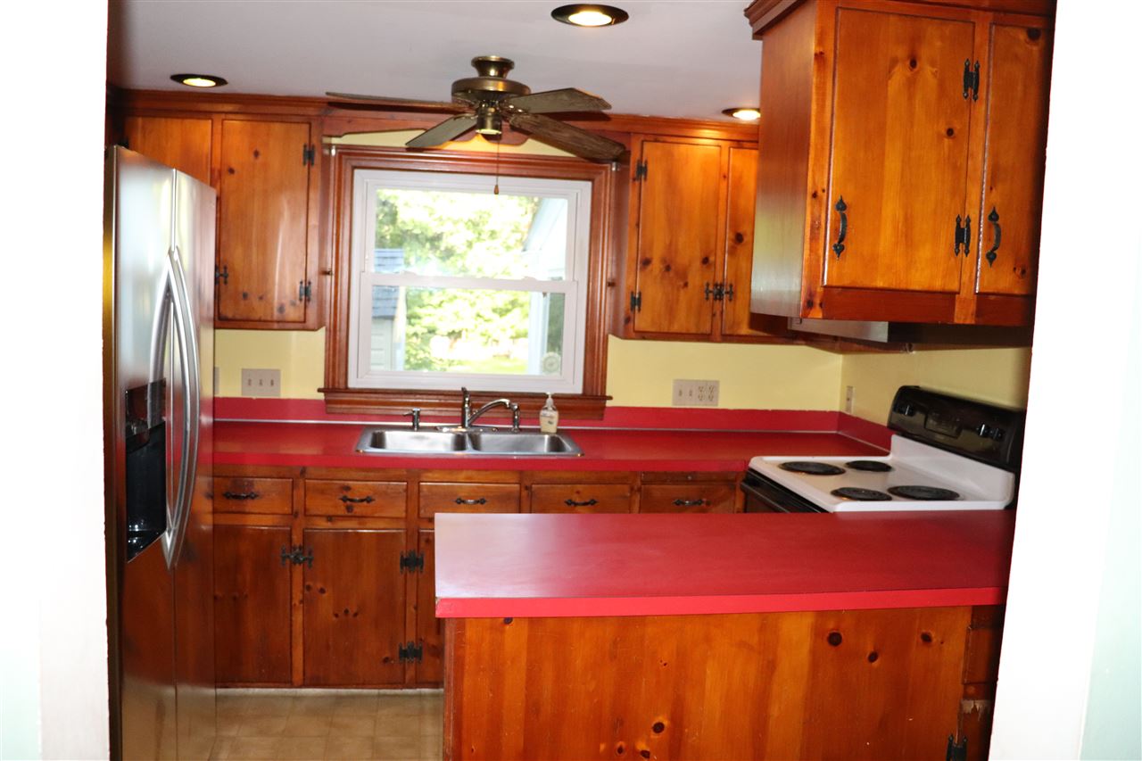 48 Old Dover Road Rochester, NH 03867 - Photo 3 of 15