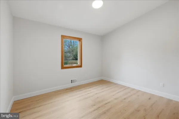 $1,149,900 | 822 Walker Road, Great Falls, VA 22066