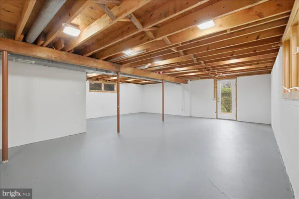 $1,149,900 | 822 Walker Road, Great Falls, VA 22066