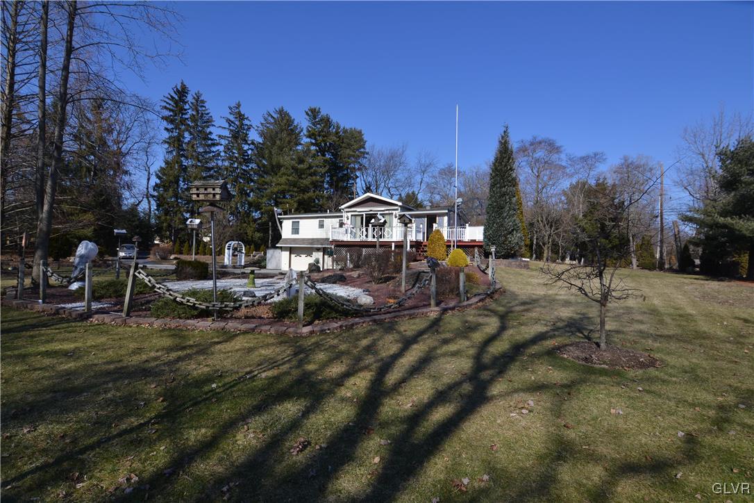 651 English Road Bath, PA 18014 - Photo 4 of 35