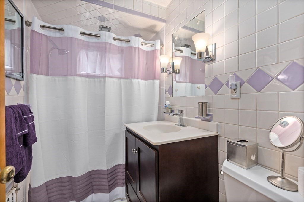 100 Windsor Road Medford, MA 02155 - Photo 17 of 31 Gallery Image 17