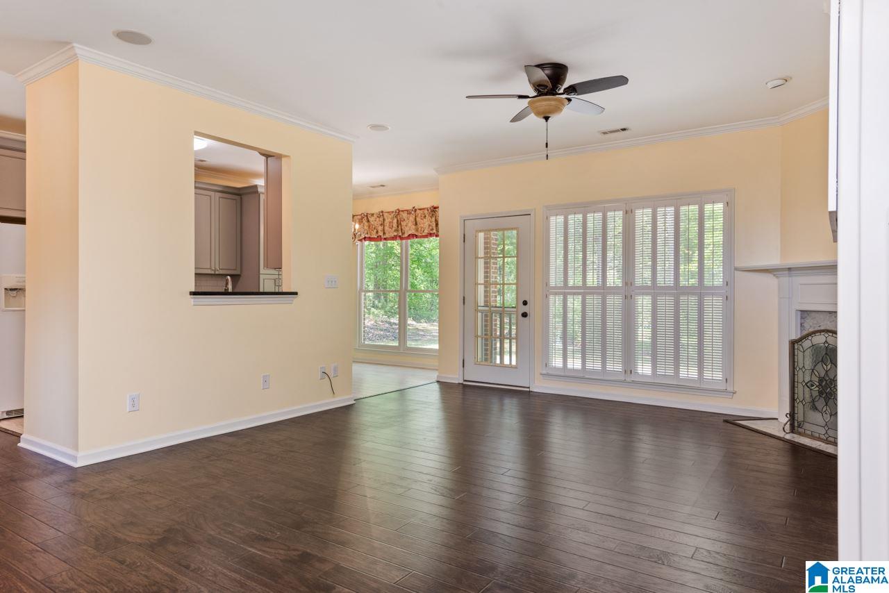 320 Wynlake Circle Alabaster, AL 35007 - Photo 8 of 32